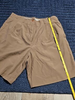 Izod Women's Khaki Flat Front Shorts